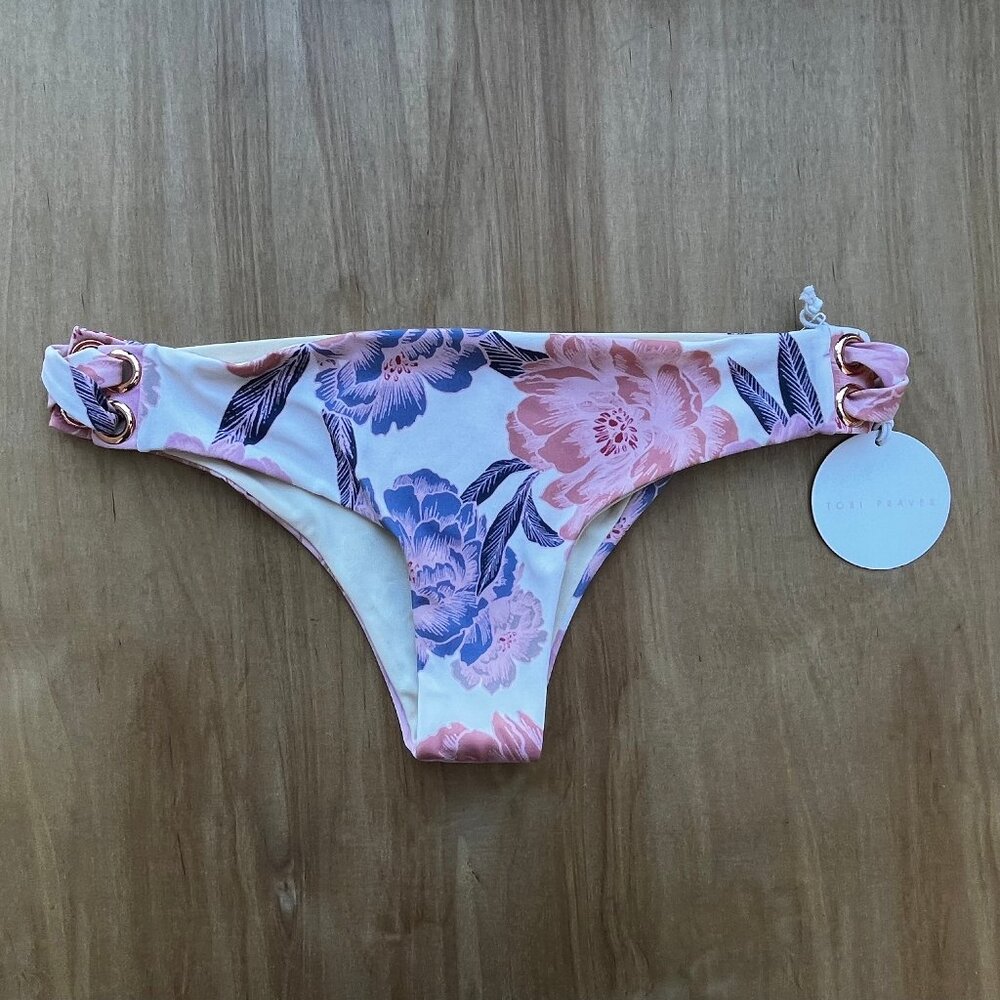 TORI PRAVER JEANE CHEEKY Women’s Ivory Pink Floral Bikini Bottoms sz L NWT